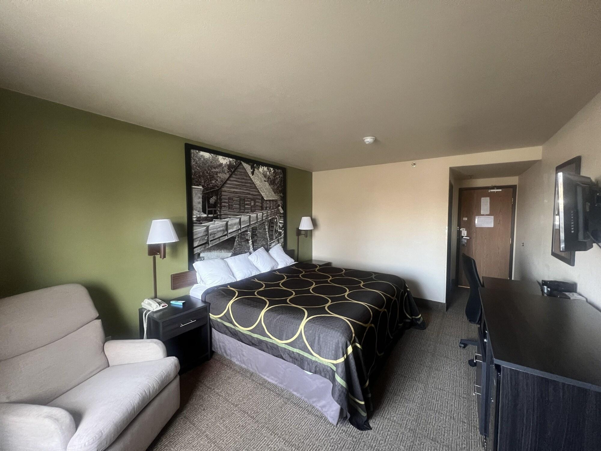Super 8 By Wyndham Macon Motel Exterior photo